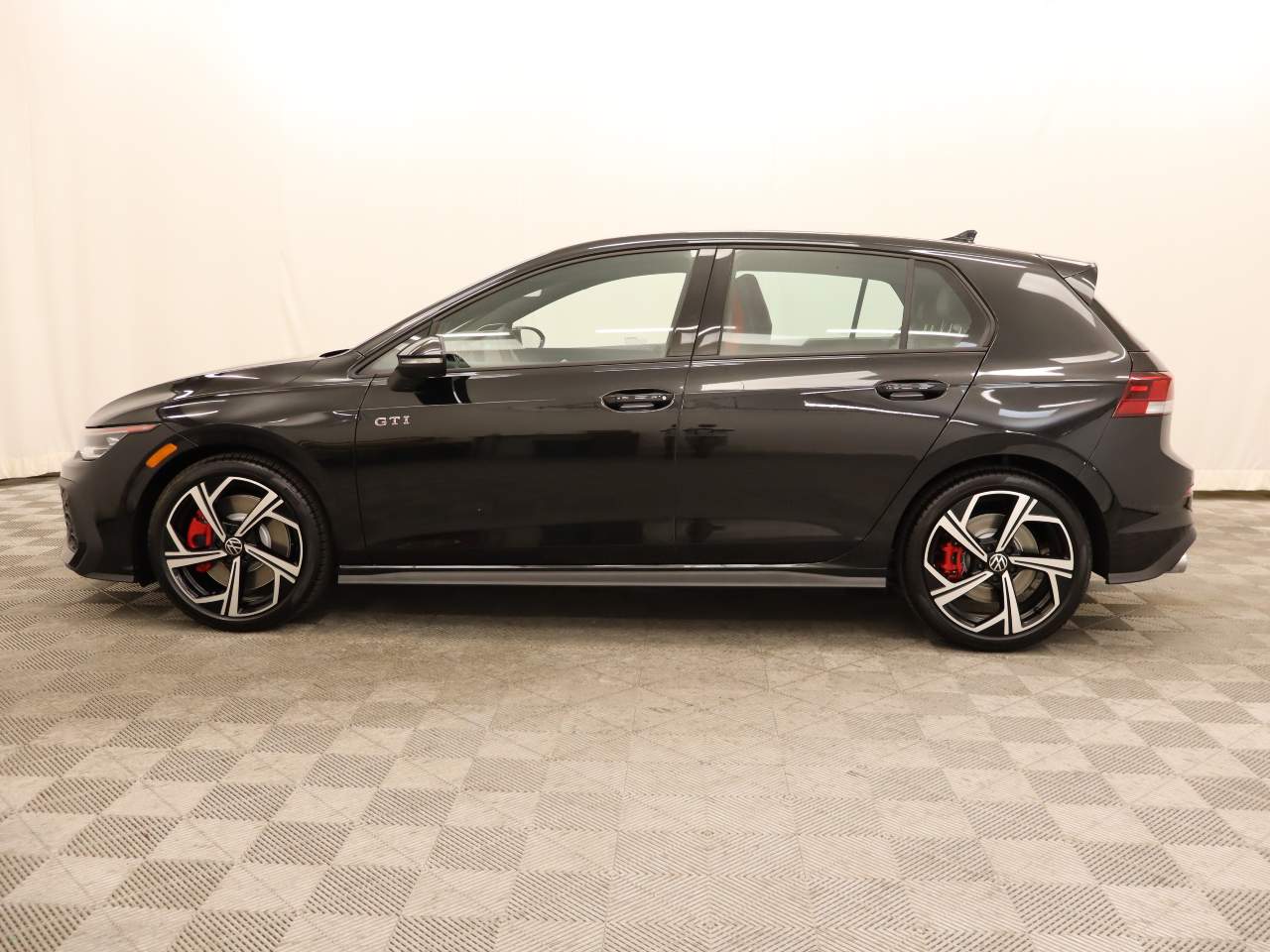 2025 Volkswagen Golf GTI SE