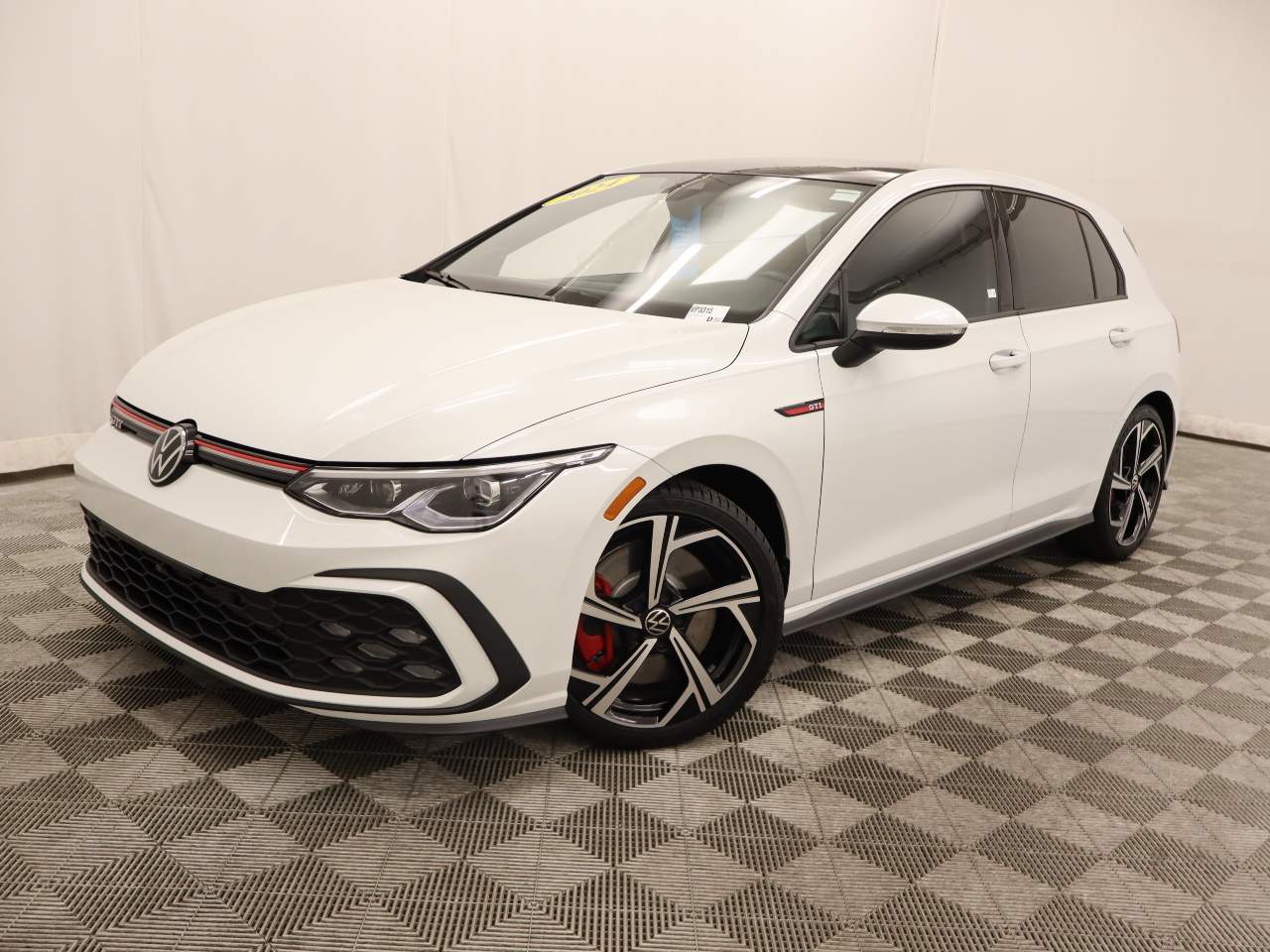 2024 Volkswagen Golf GTI SE