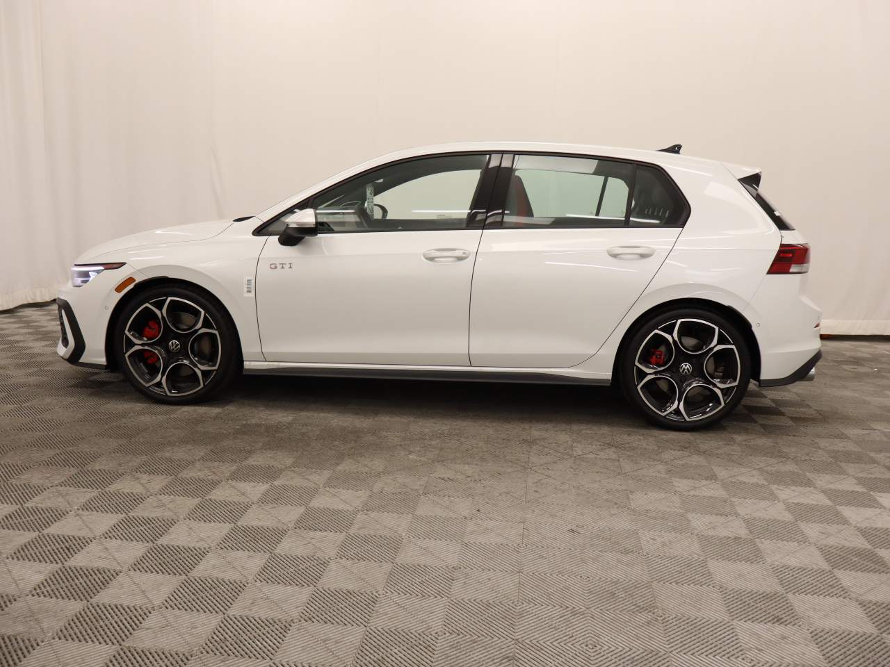 2025 Volkswagen Golf GTI Autobahn