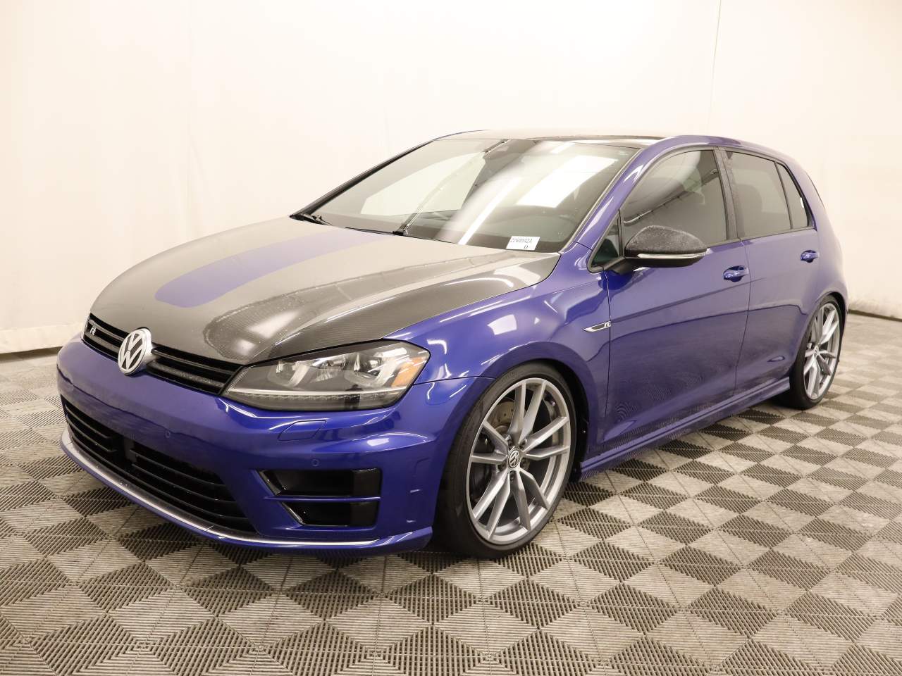 2017 Volkswagen Golf R 4-Door AWD with DCC and Navigation