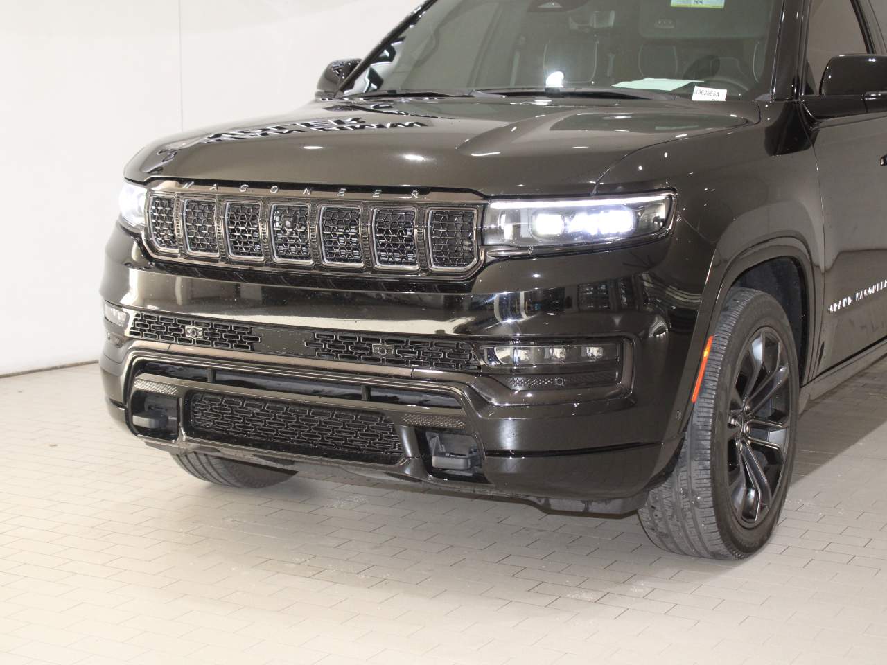 2023 Jeep Grand Wagoneer Series II