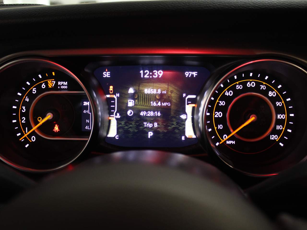 2023 Jeep Gladiator Willys Crew Cab
