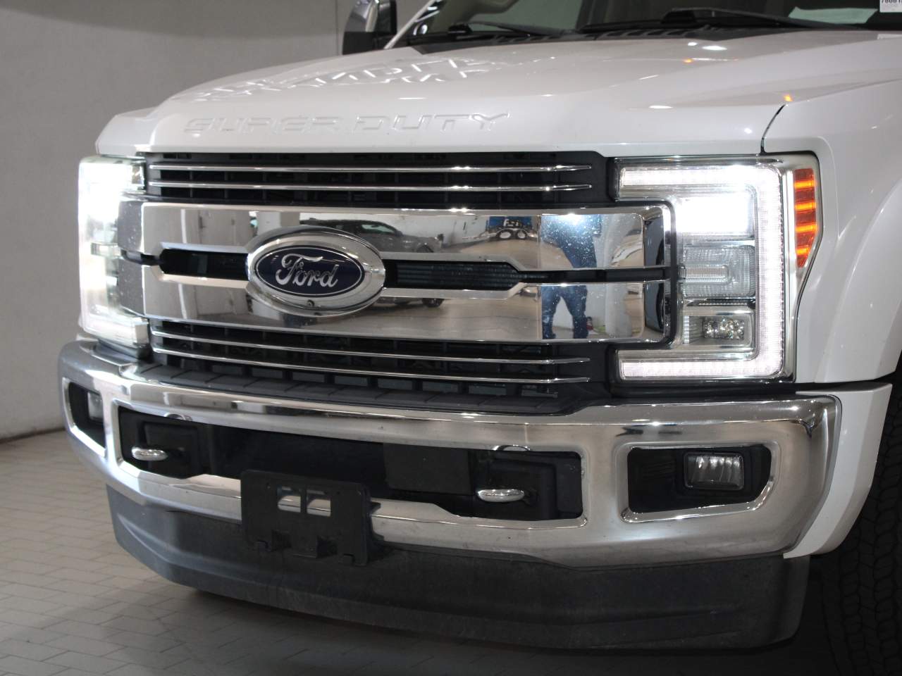 2017 Ford F-450 Super Duty Lariat Crew Cab