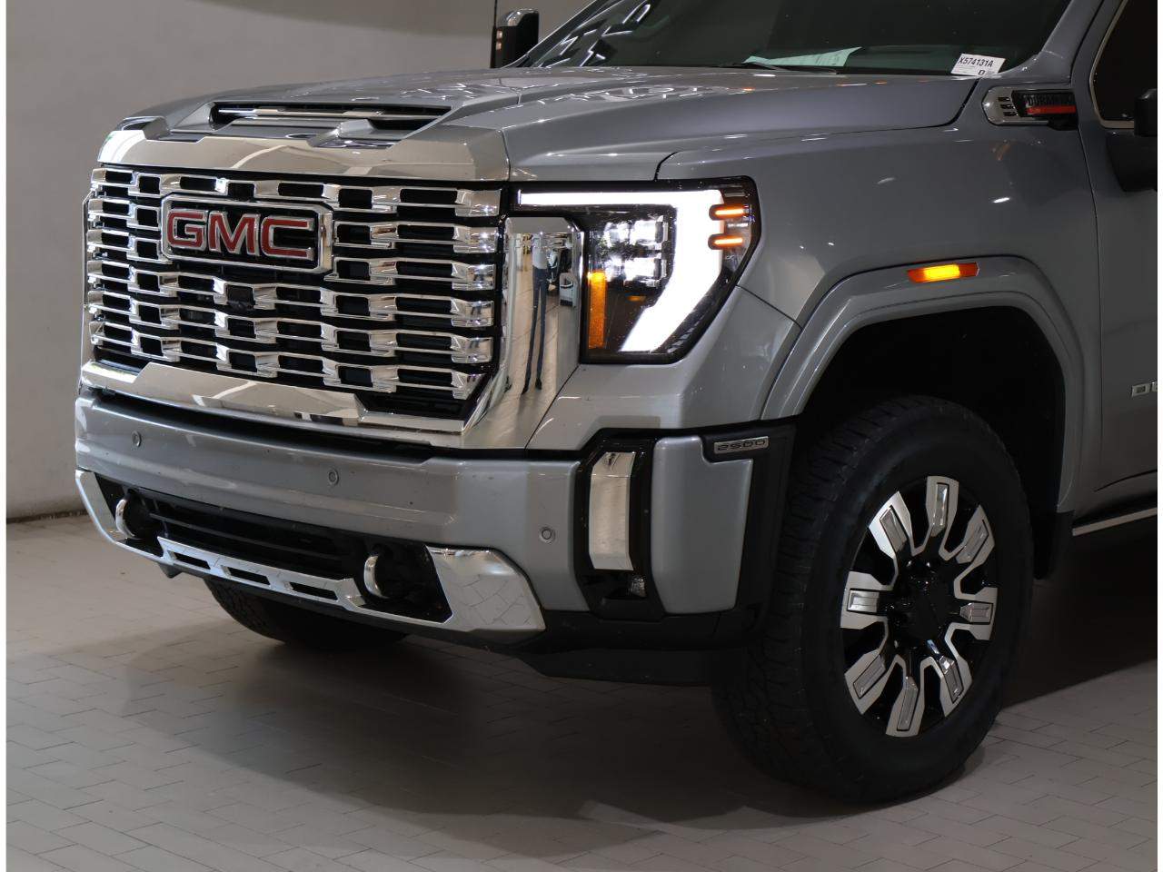 2025 GMC Sierra 2500HD Denali Crew Cab