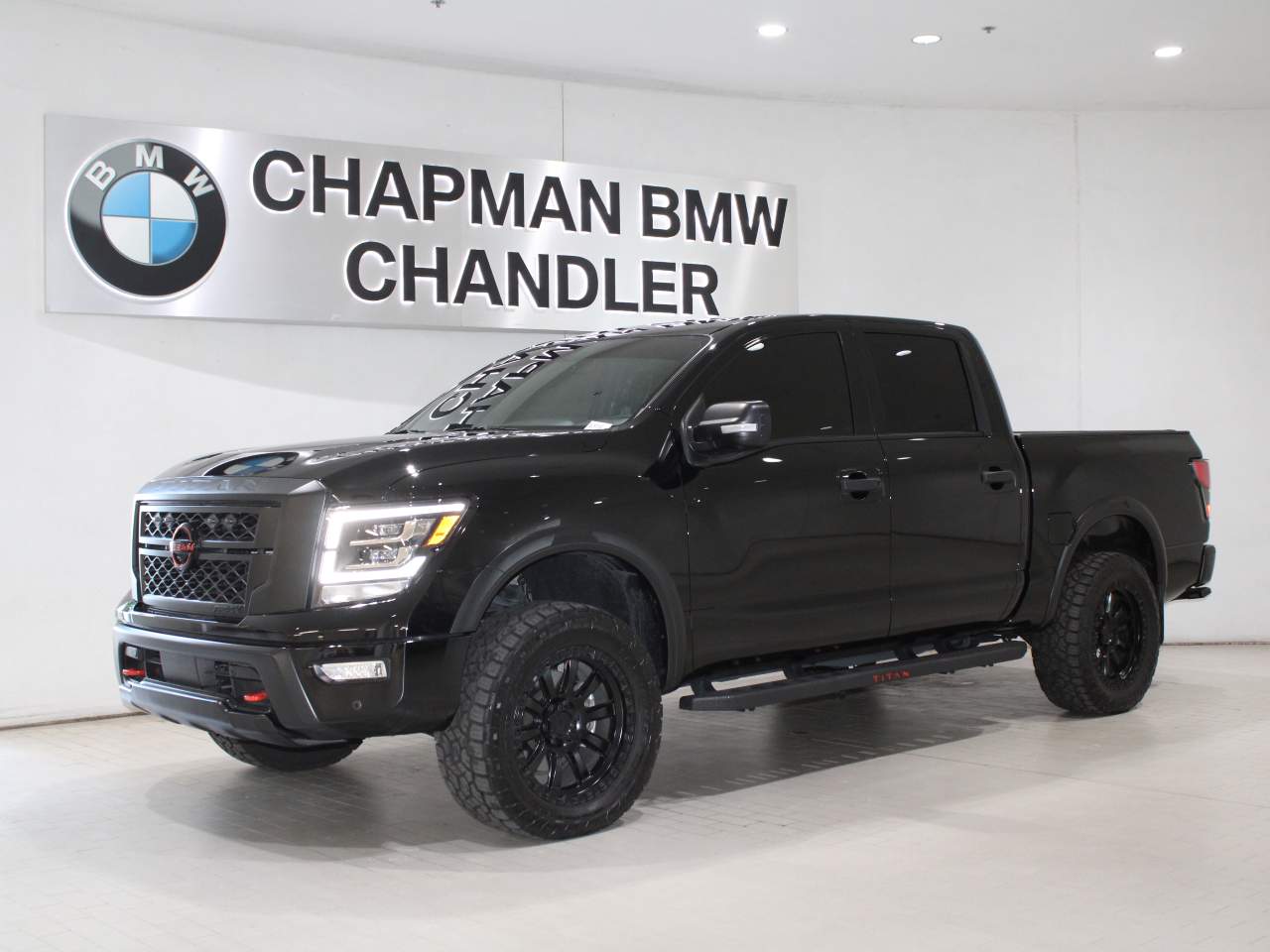2024 Nissan Titan PRO-4X Crew Cab