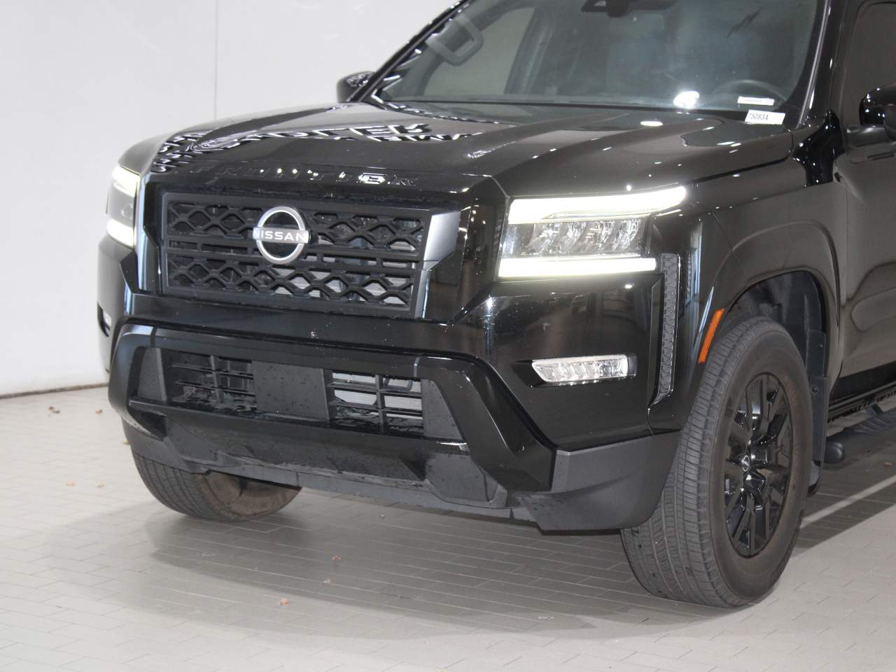 2023 Nissan Frontier SV Crew Cab