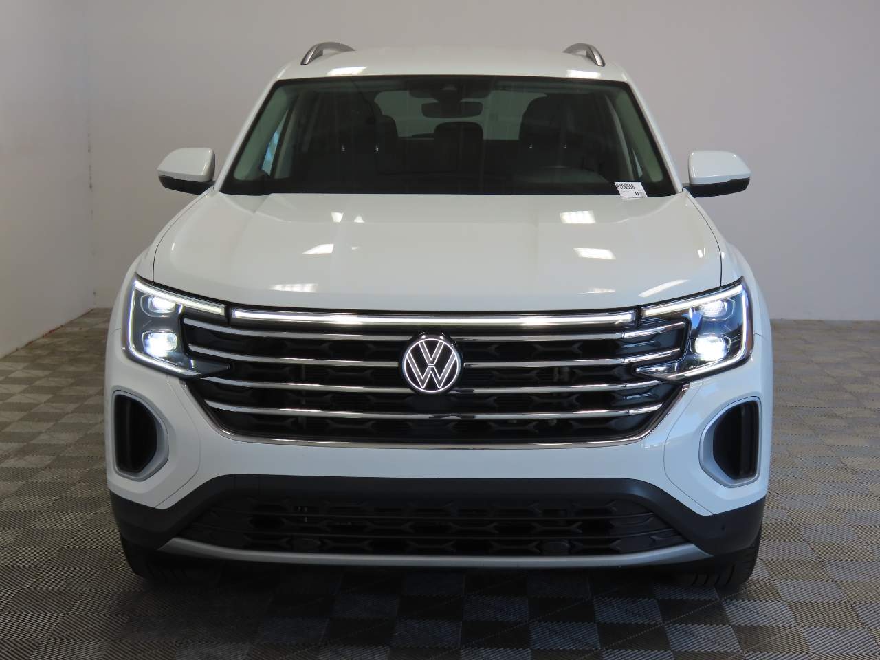 2025 Volkswagen Atlas SE
