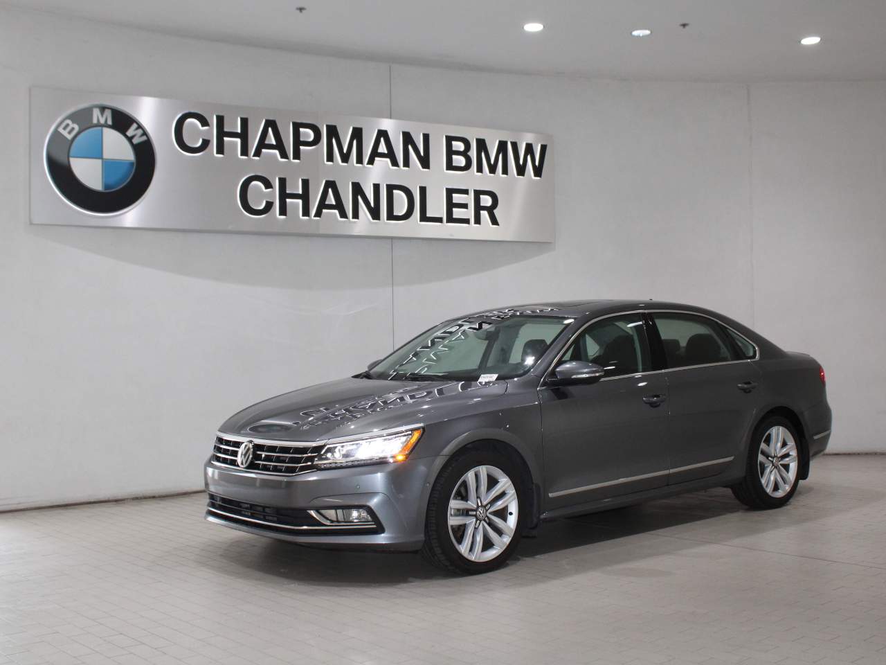 2017 Volkswagen Passat 1.8T SEL Premium