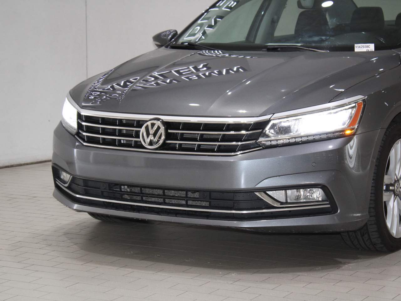 2017 Volkswagen Passat 1.8T SEL Premium