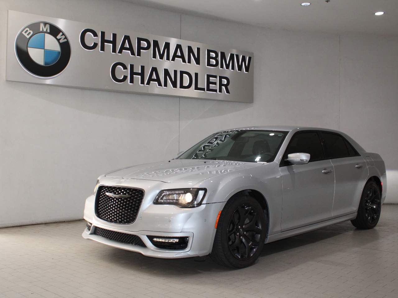 2023 Chrysler 300 Touring L