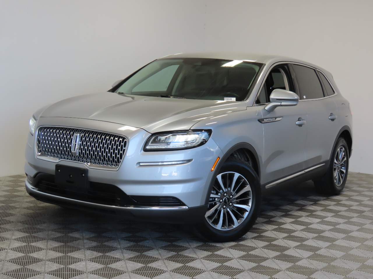 2022 Lincoln Nautilus Standard