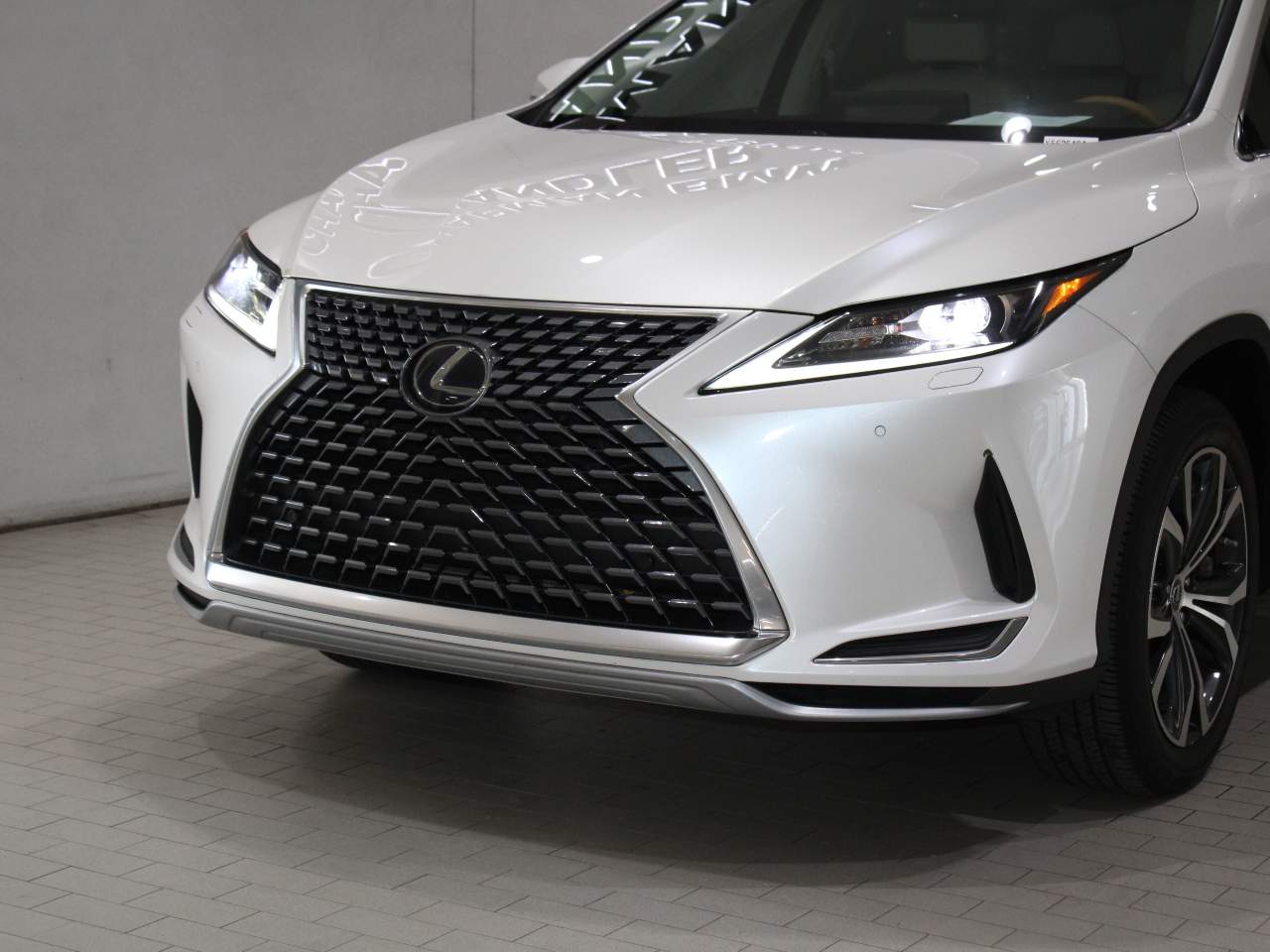 2020 Lexus RX 450h Premium photo 3