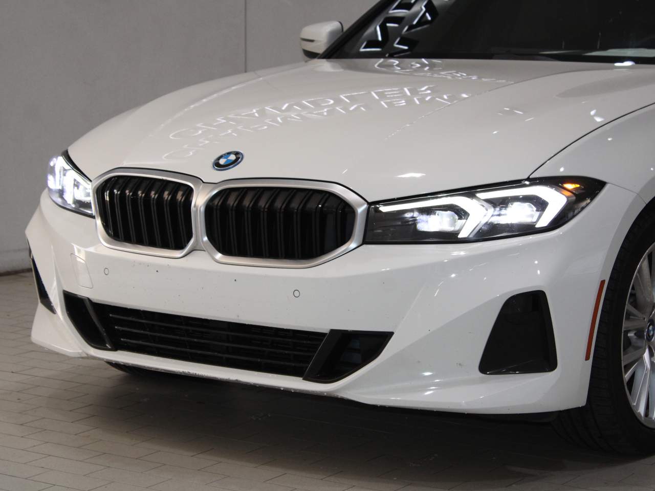 2023 BMW 3-Series 330e