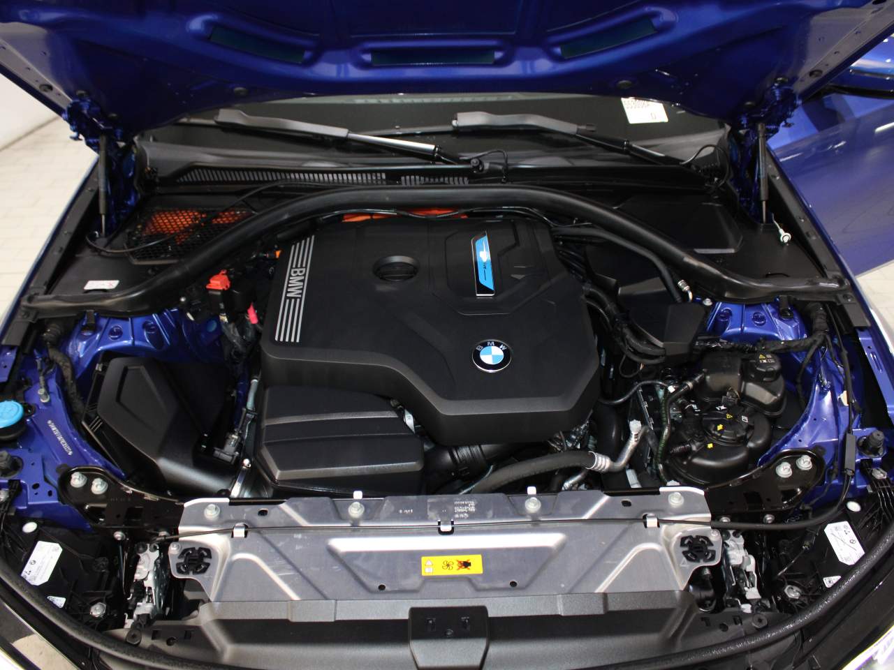 2023 BMW 3-Series 330e