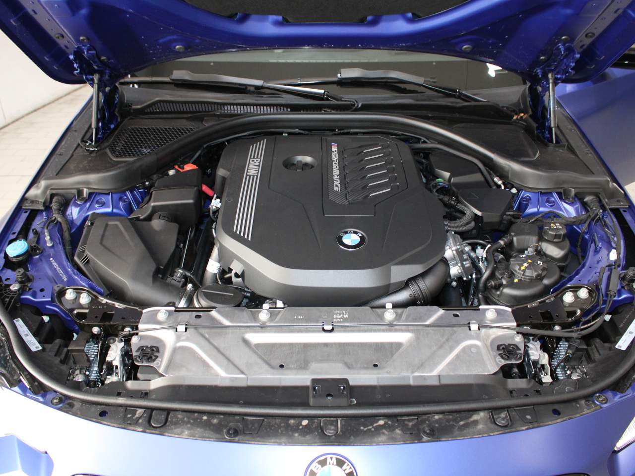 2025 BMW 2-Series M240i Coupe