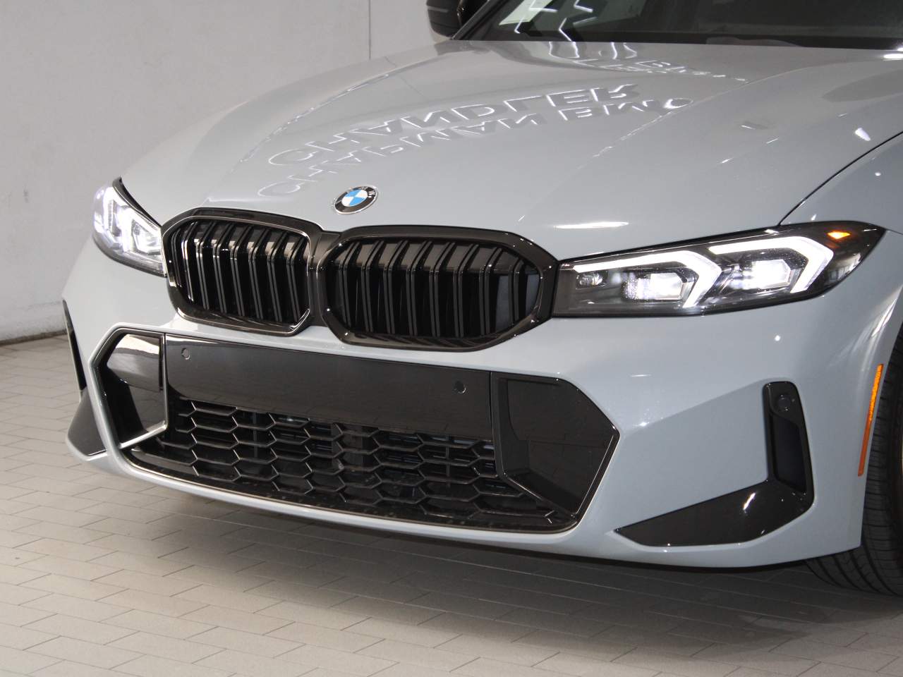 2025 BMW 3-Series 330i Sedan