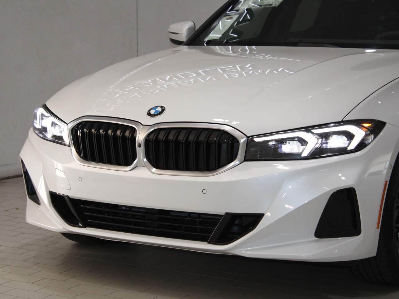 2025 BMW 3-Series 330i Sedan