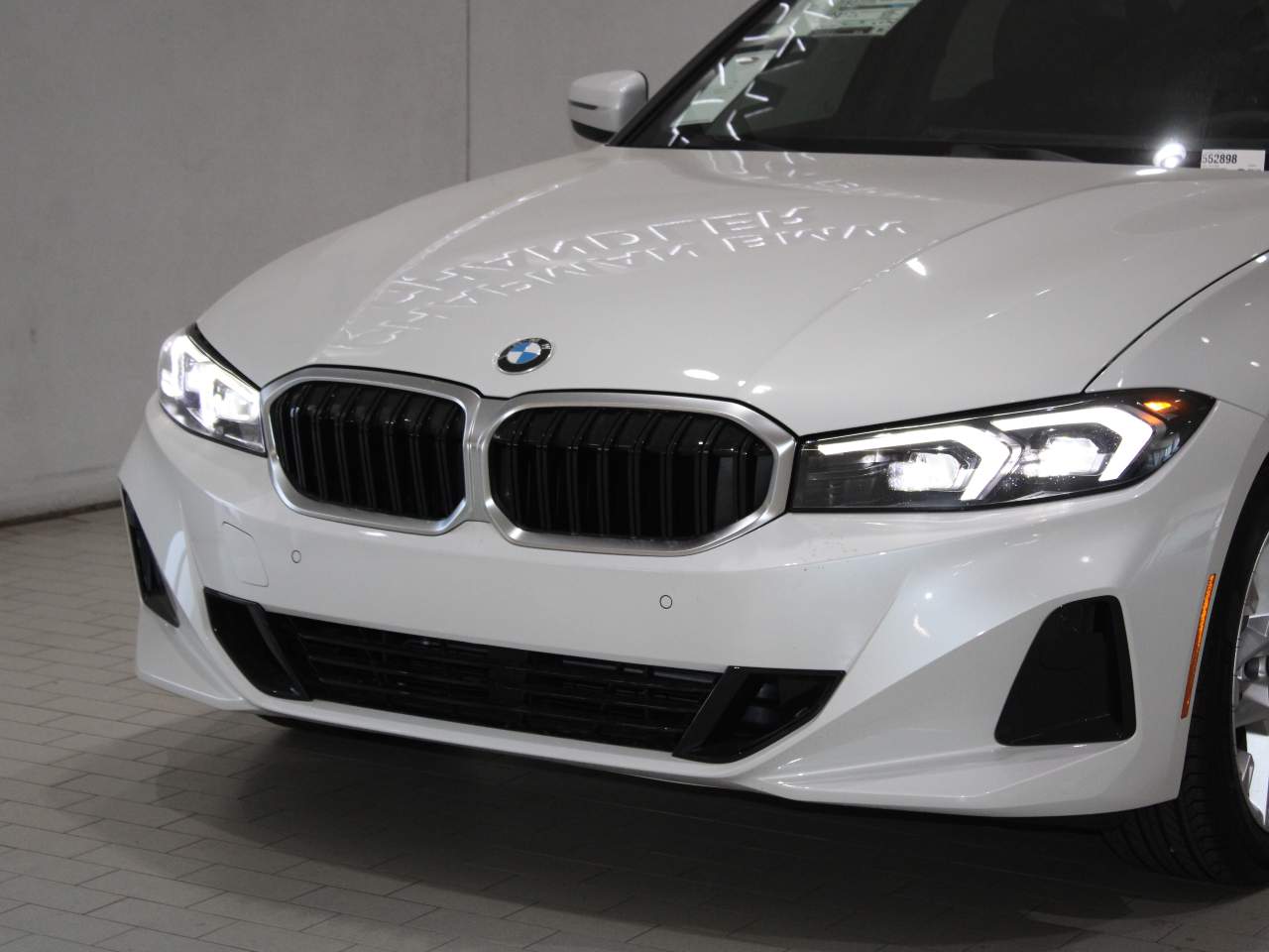 2025 BMW 3-Series 330i Sedan