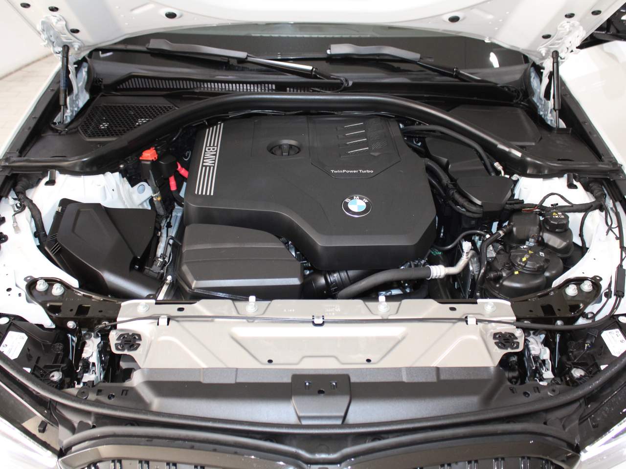 2024 BMW 3-Series 330i