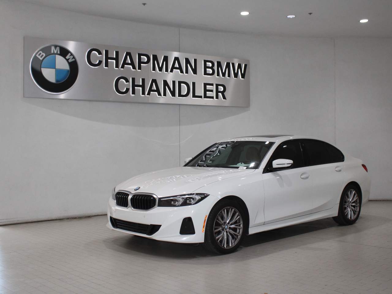 2023 BMW 3 Series 330i Sedan's photo