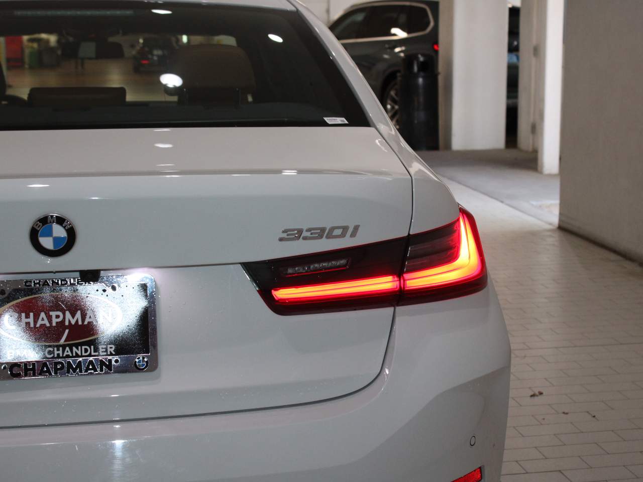 View vehicle photo 7