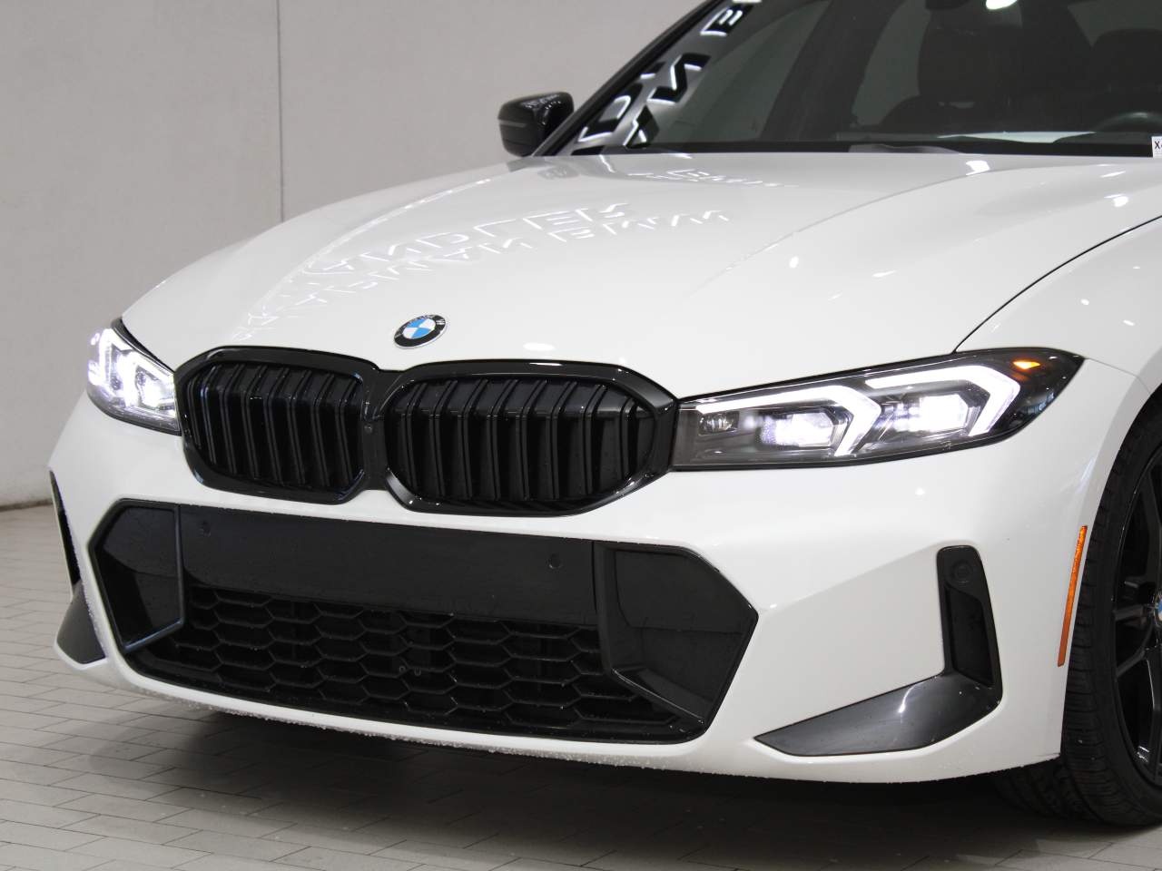 2024 BMW 3-Series 330i xDrive