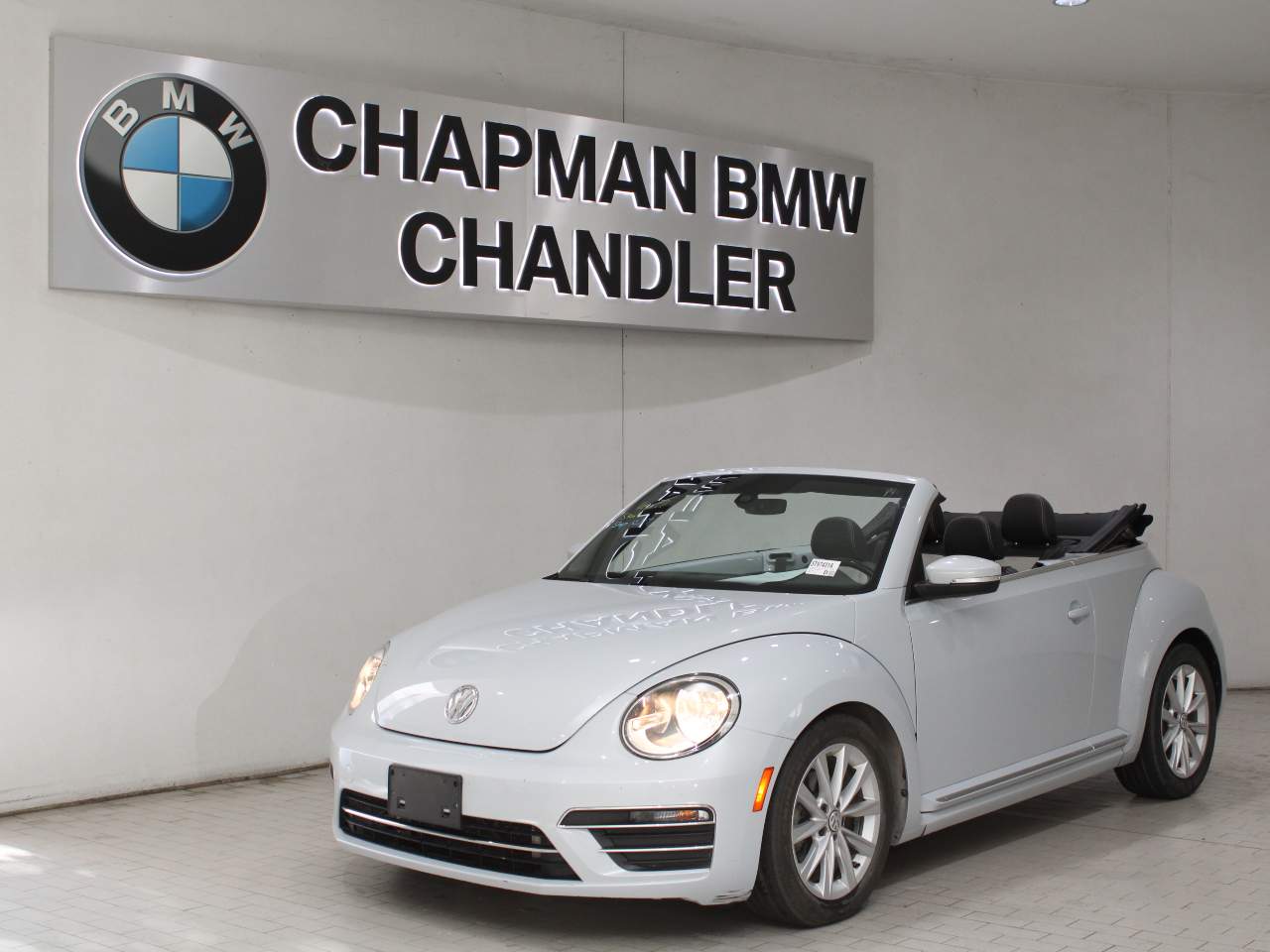 Used 2018 Volkswagen Beetle S with VIN 3VW5DAAT0JM506819 for sale in Chandler, AZ