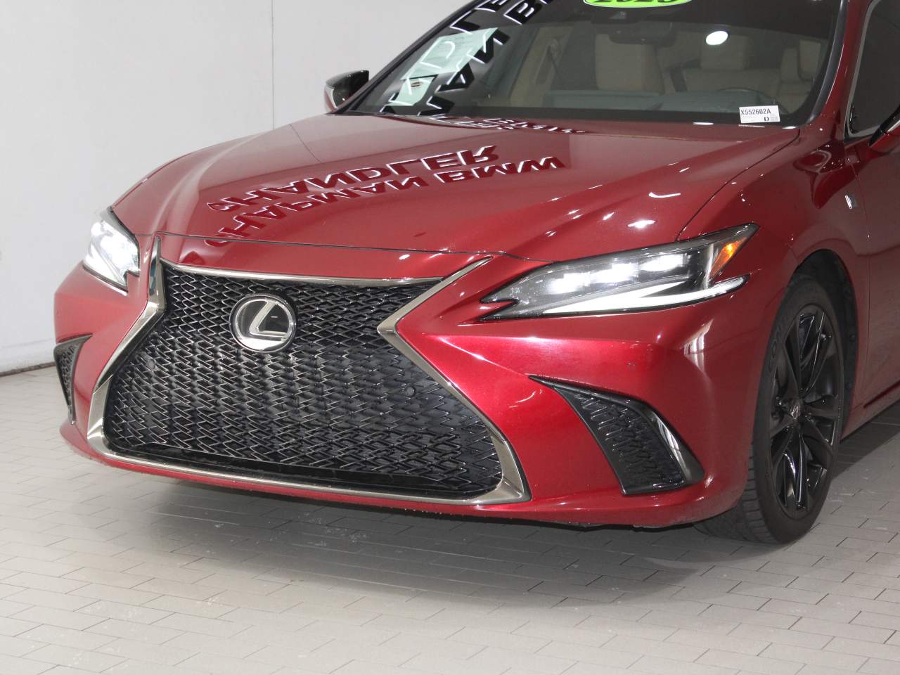 2023 Lexus ES 250 photo 3