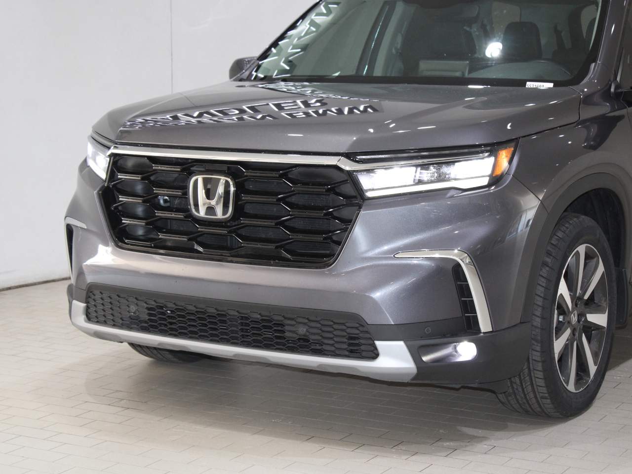 2024 Honda Pilot Touring photo 3