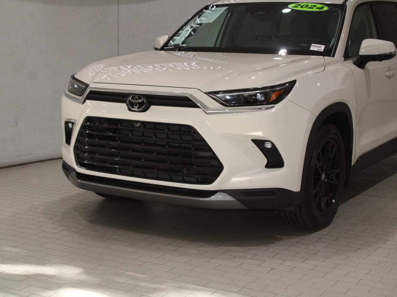 2024 Toyota Grand Highlander Platinum