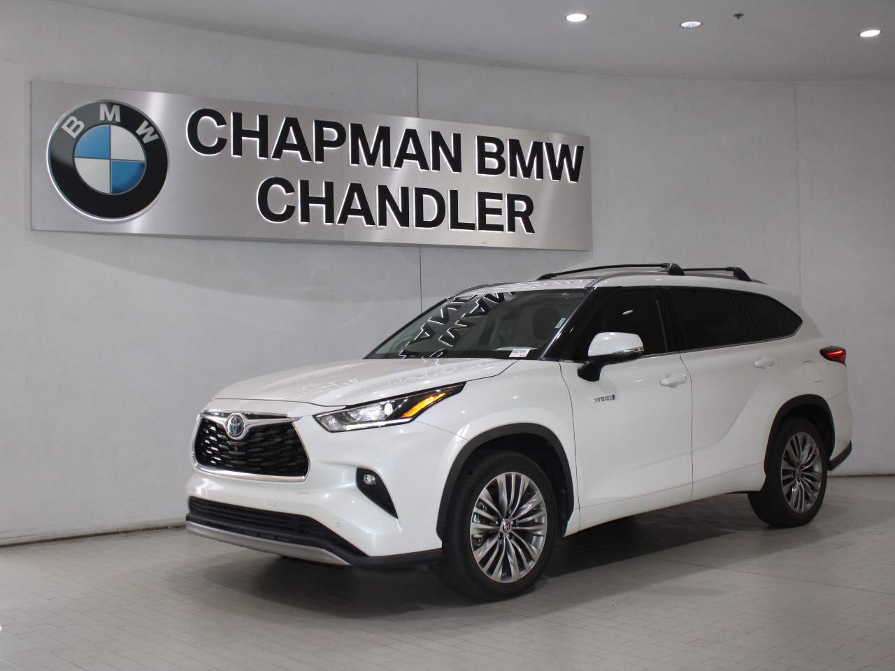 2021 Toyota Highlander Hybrid Platinum