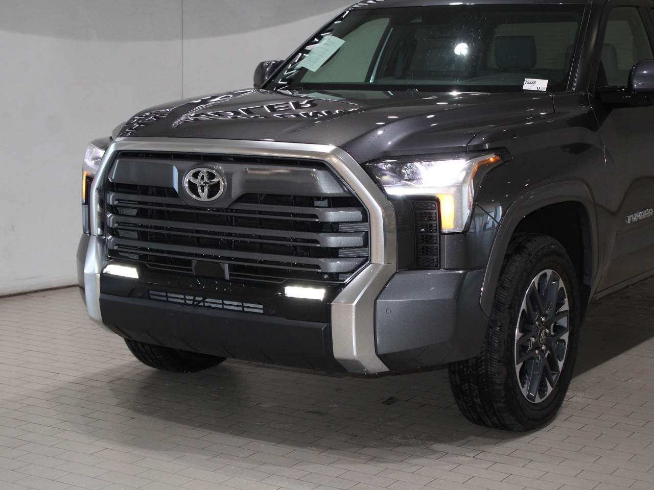 2025 Toyota Tundra Limited Crew Cab