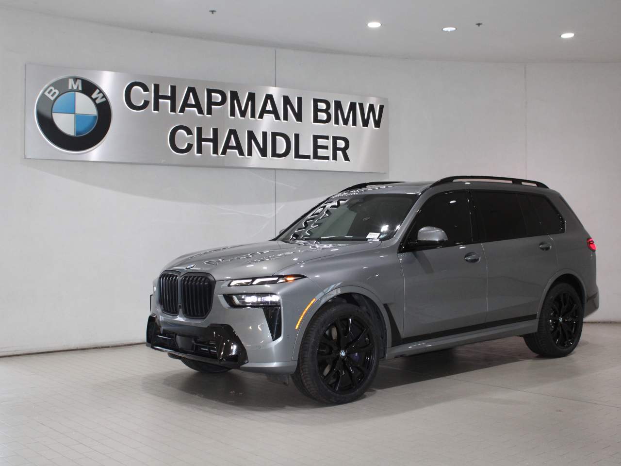 2023 BMW X7 40i's photo