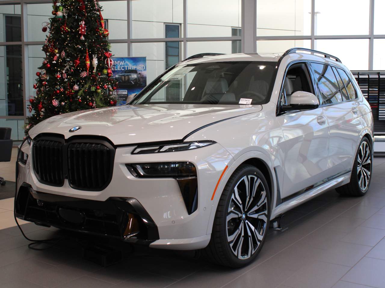 2025 BMW X7 xDrive40i