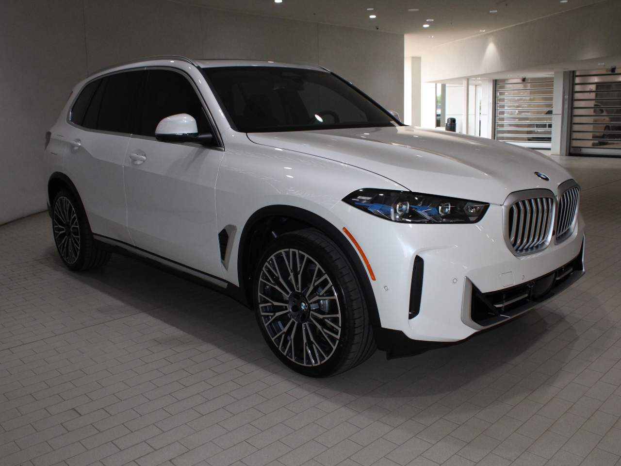 2026 BMW X5 40i - Photo 9