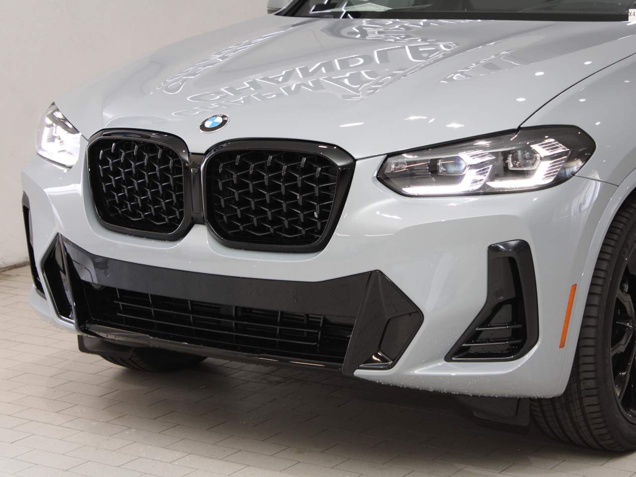 2024 BMW X4 xDrive30i