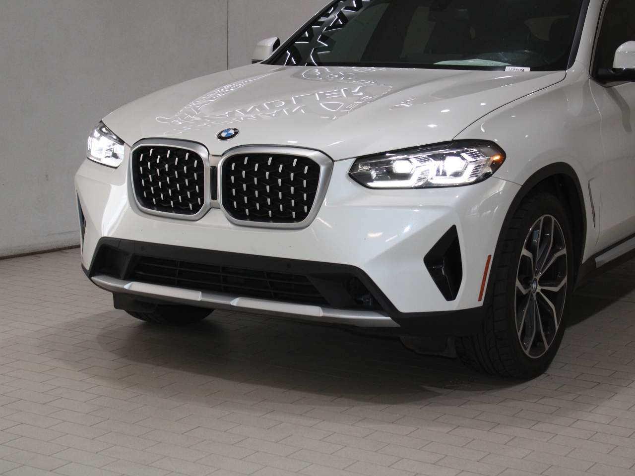 2023 BMW X4 xDrive30i