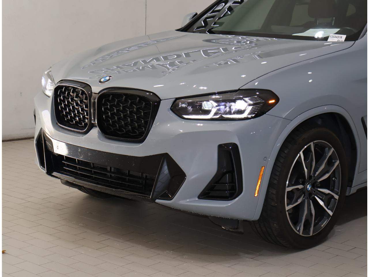 2024 BMW X4 xDrive30i