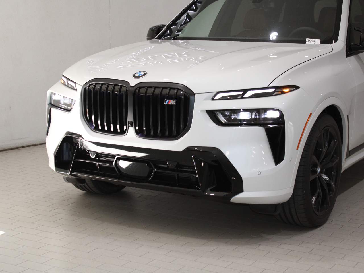 2026 BMW X7 M60i