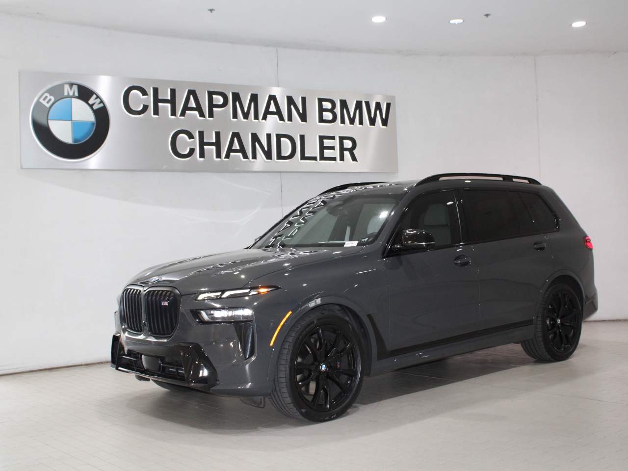 2023 BMW X7 M60i