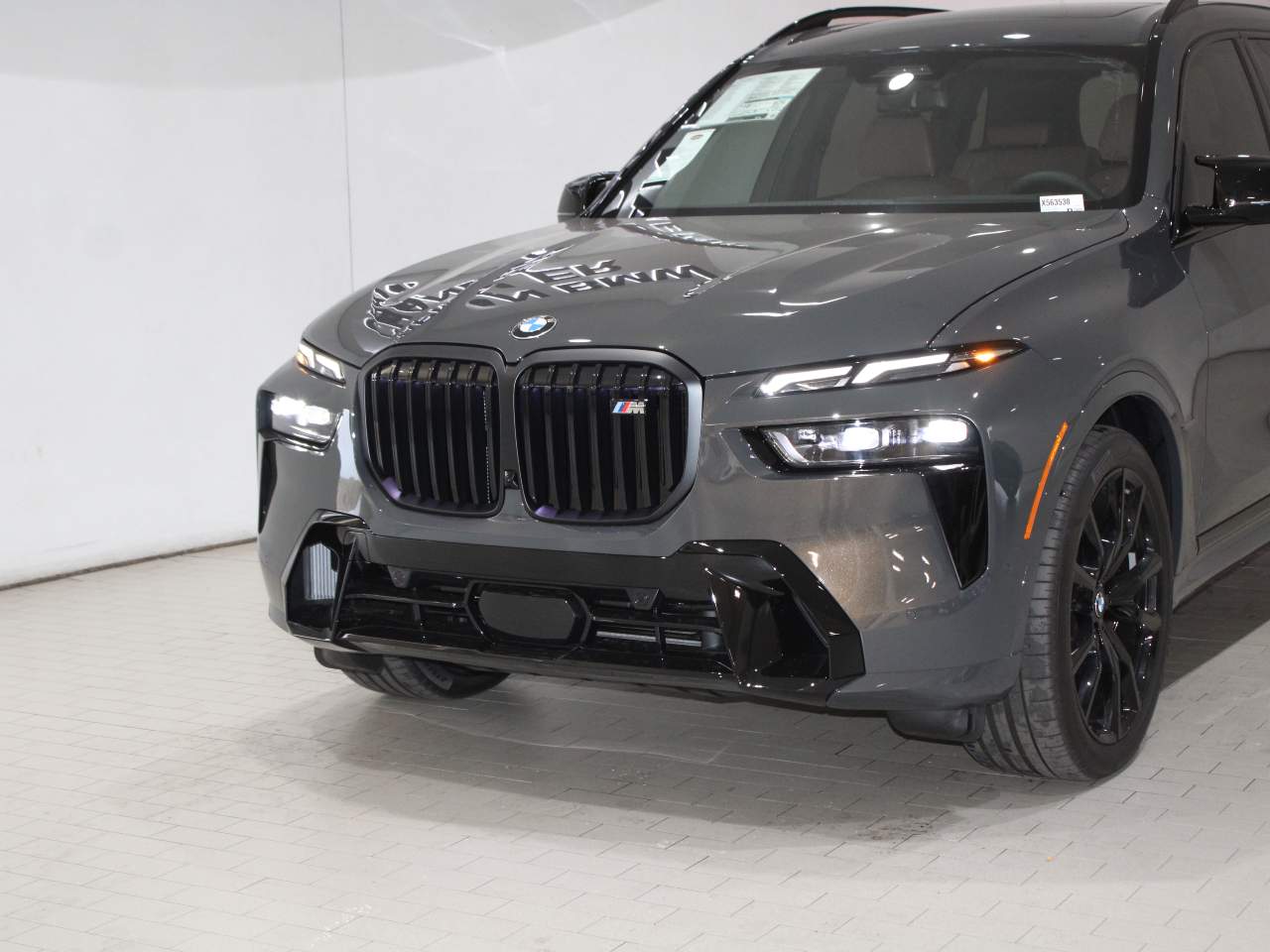 2026 BMW X7 M60i