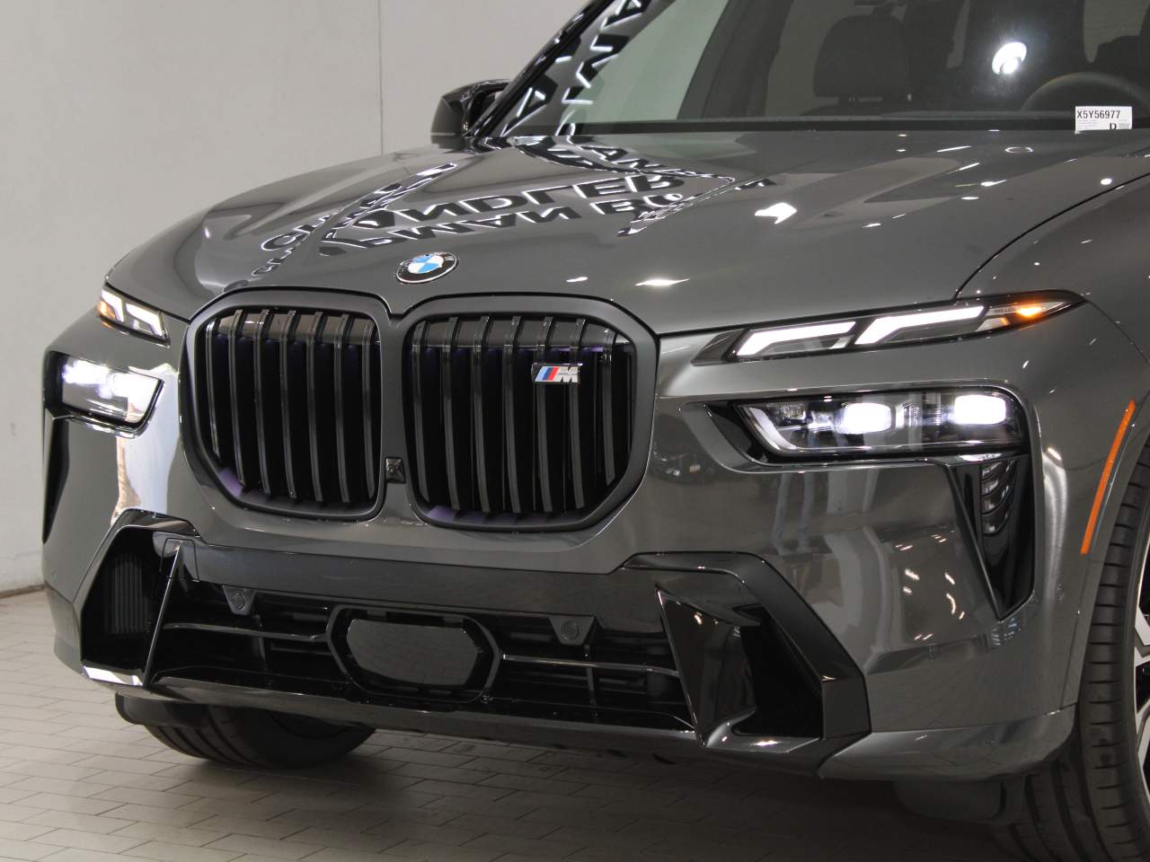 2025 BMW X7 M60i