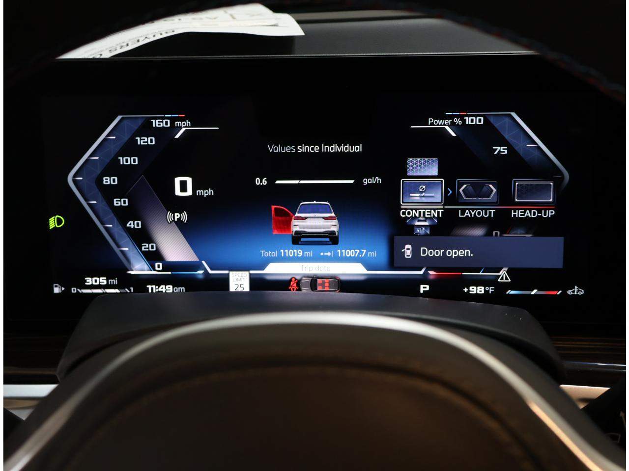 2025 BMW X7 M60i