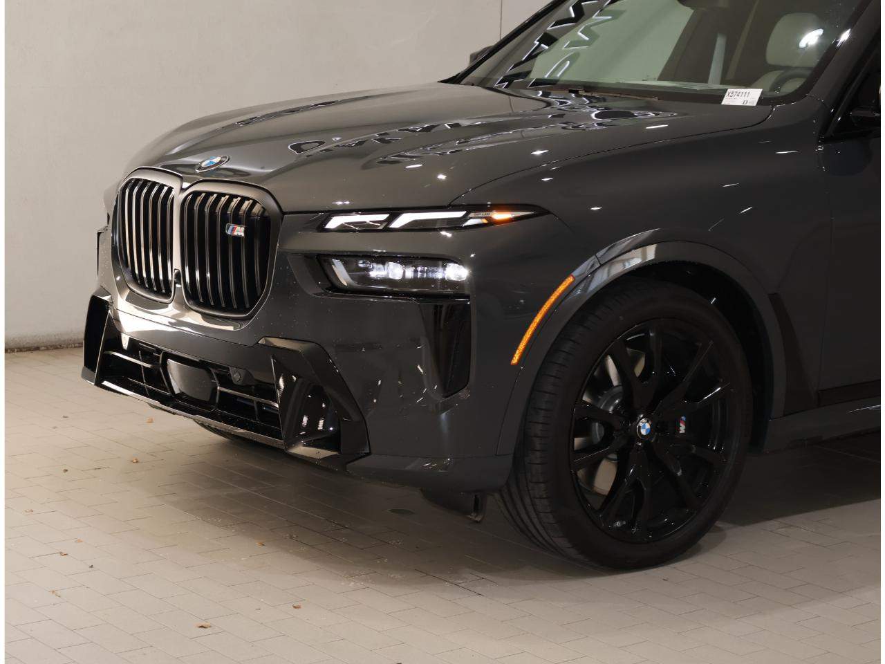 2027 BMW X7 M60i