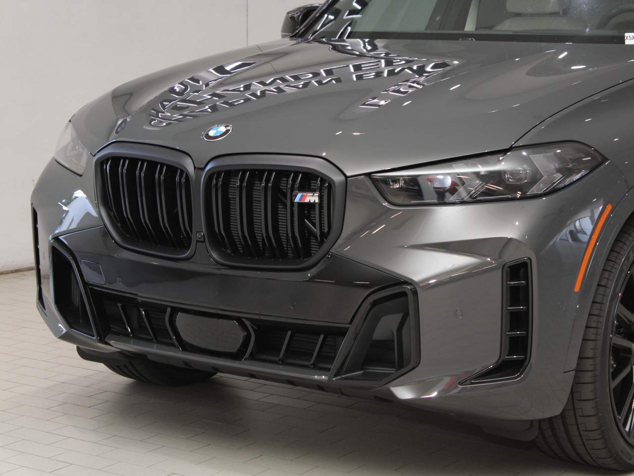 2025 BMW X5 M60i