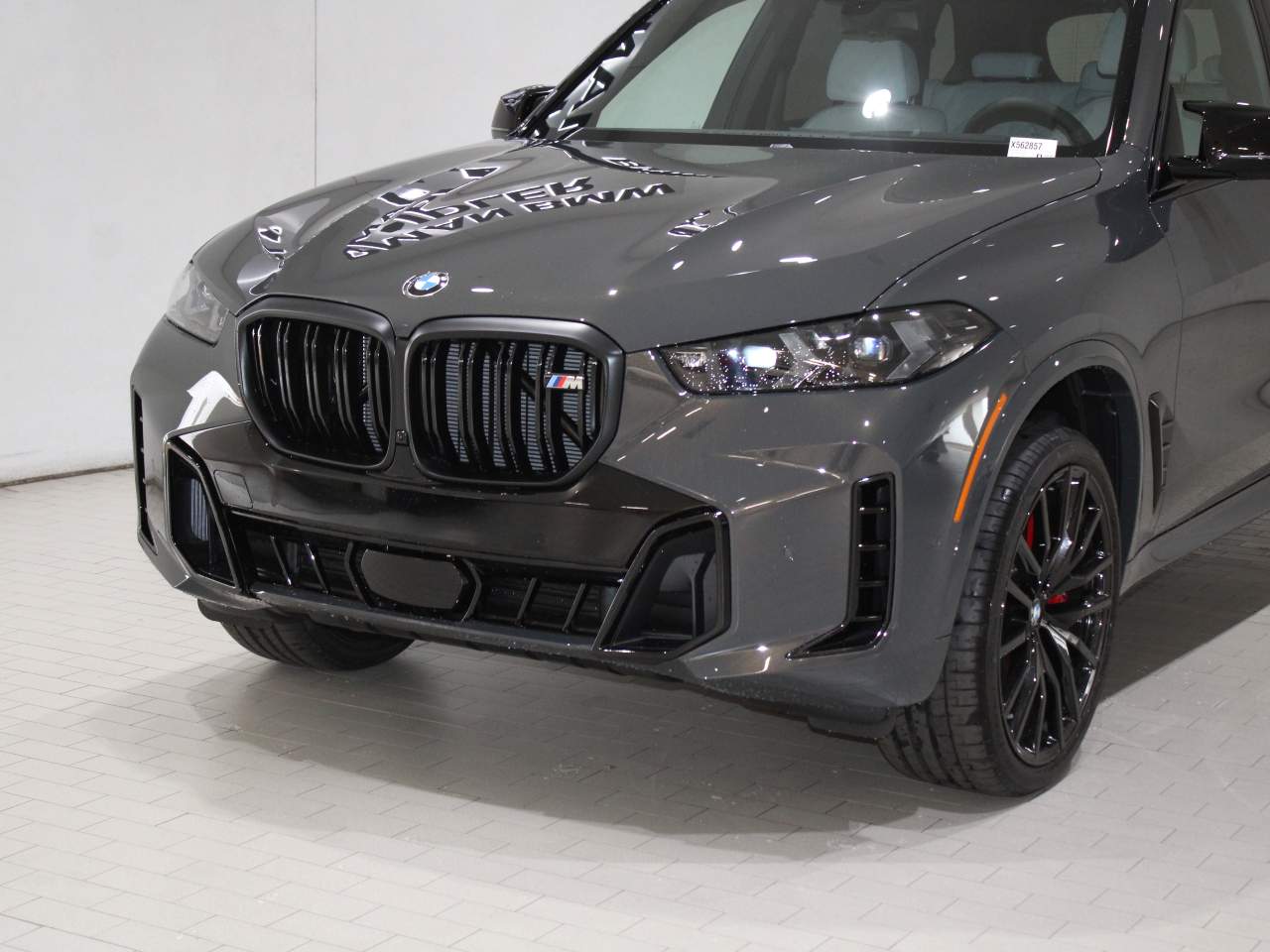 2026 BMW X5 M60i