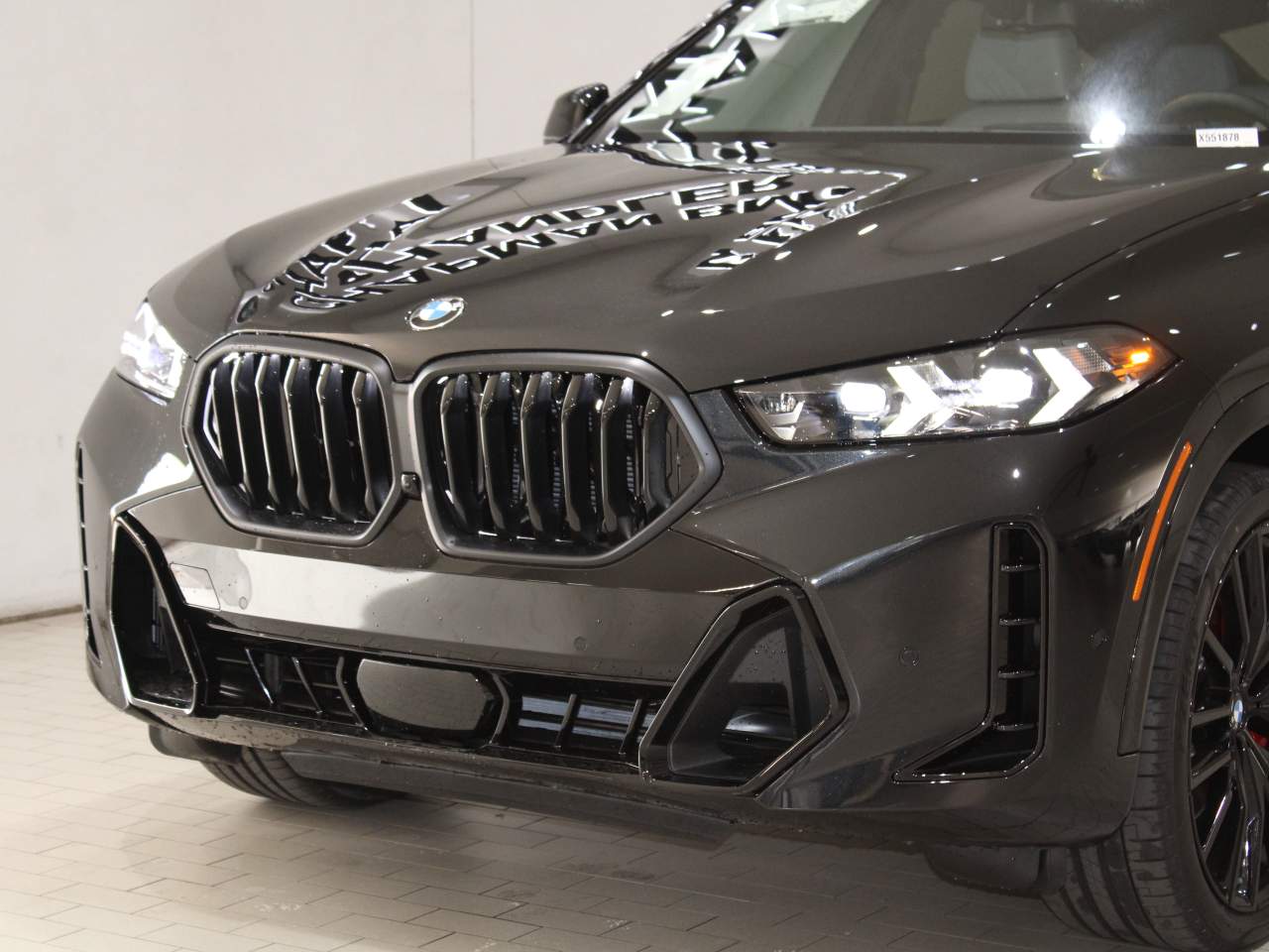 2025 BMW X6 xDrive40i