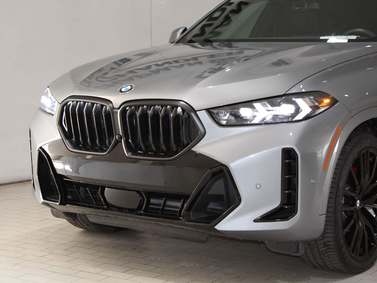 2024 BMW X6 xDrive40i