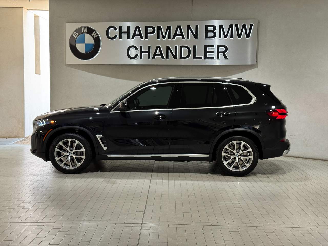 2026 BMW X5 50e - Photo 3