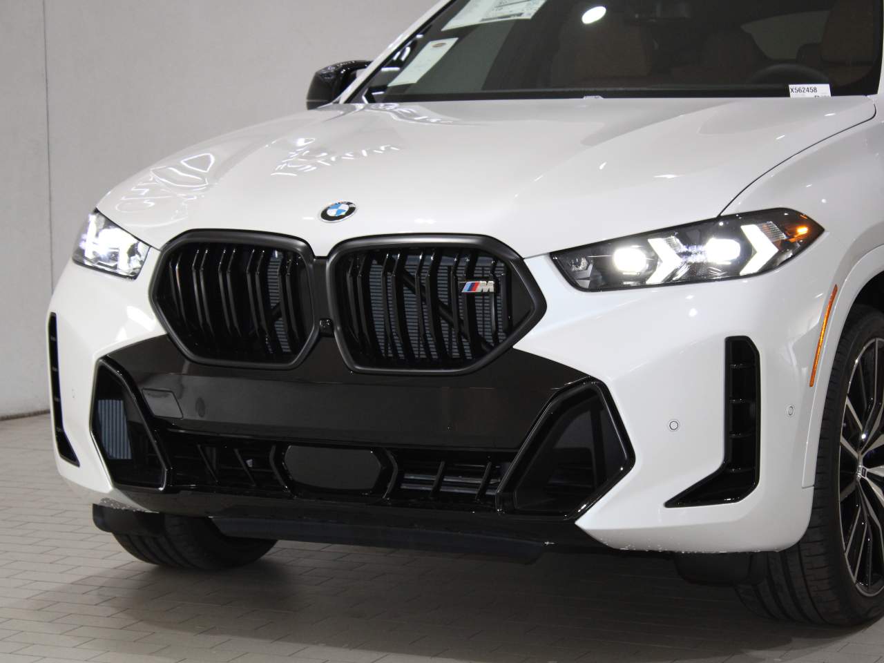 2026 BMW X6 M60i